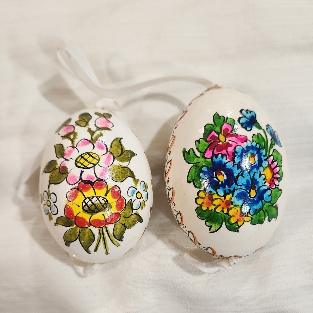 Vintage Hand Painted Ornament Eggs